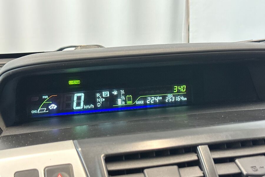 Toyota Prius+ vaihtoauto