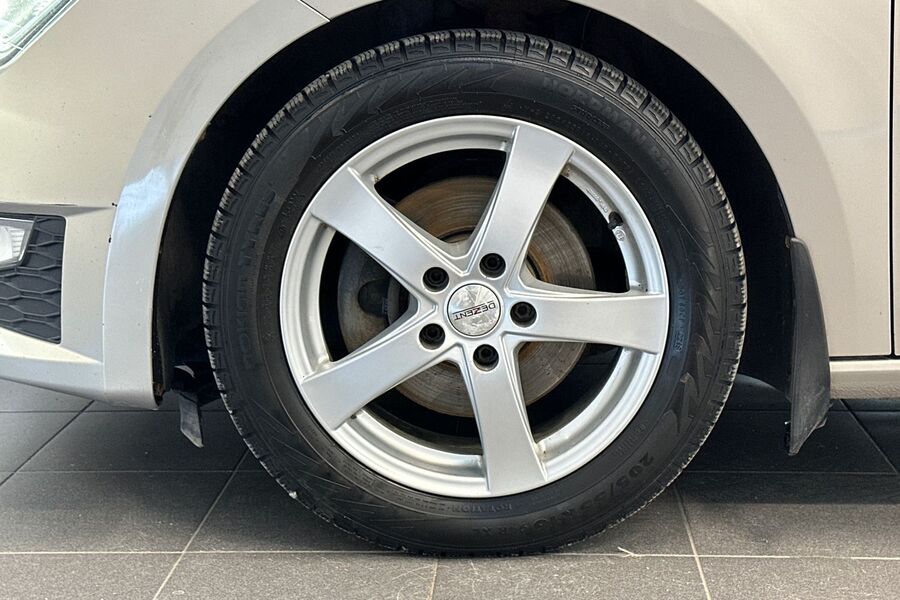 SEAT Leon ST vaihtoauto