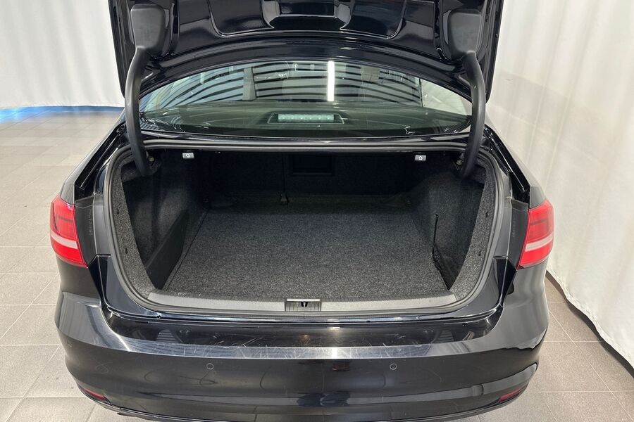 Volkswagen Jetta vaihtoauto