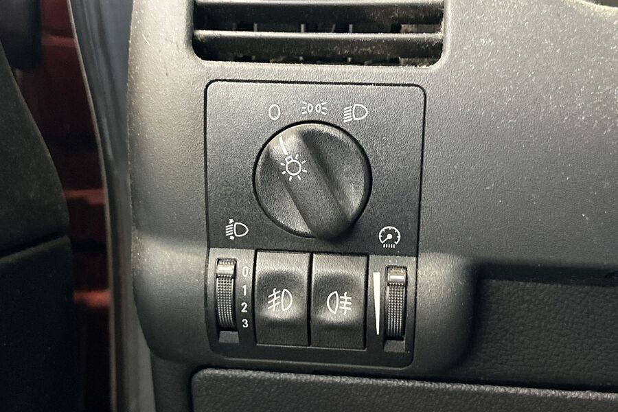 Opel Zafira vaihtoauto