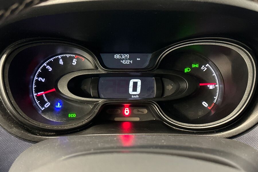 Opel Vivaro vaihtoauto