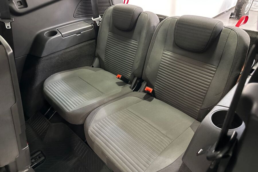 Ford Grand C-MAX vaihtoauto