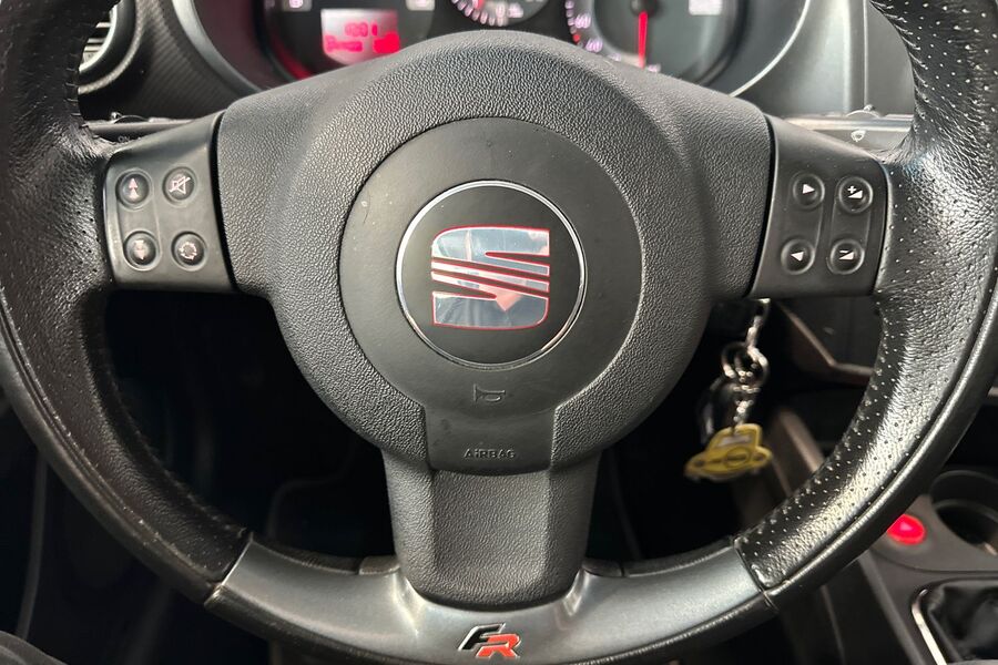 SEAT Leon vaihtoauto