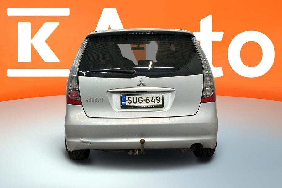 Mitsubishi Grandis vaihtoauto