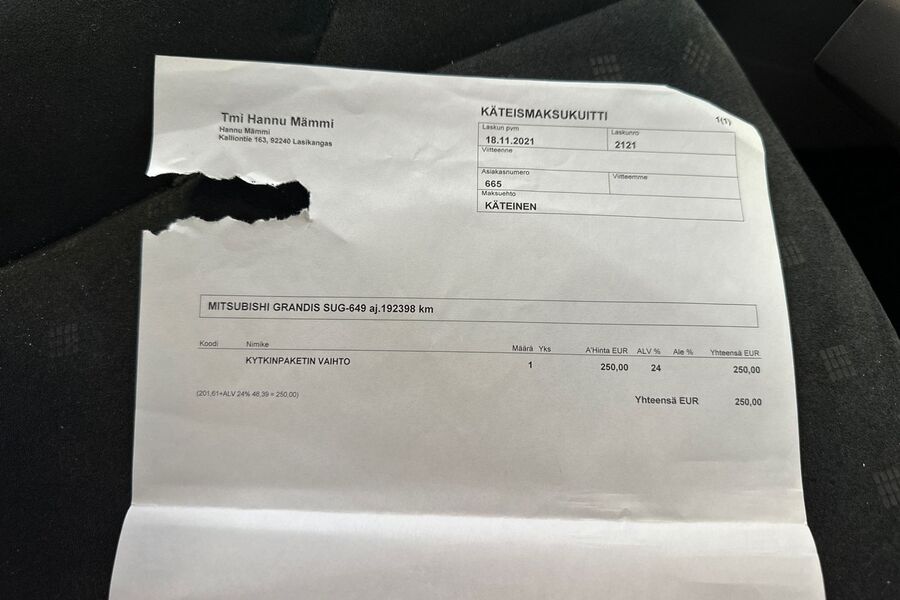 Mitsubishi Grandis vaihtoauto