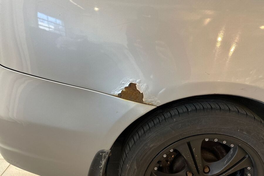 Mitsubishi Grandis vaihtoauto