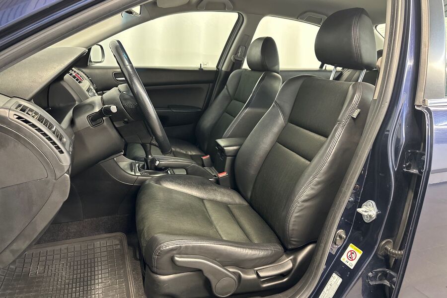 Honda Accord vaihtoauto