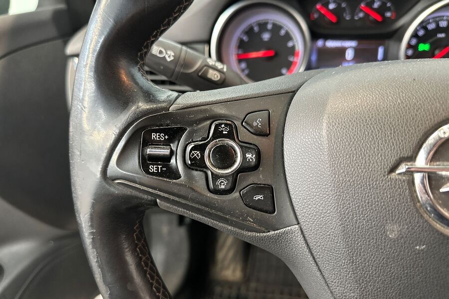 Opel Astra vaihtoauto