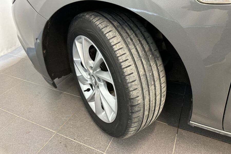 Opel Astra vaihtoauto