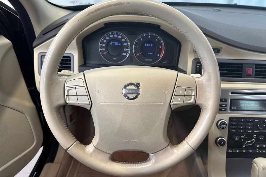 Volvo V70 vaihtoauto