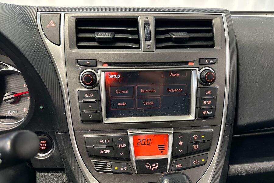 Toyota Verso-S vaihtoauto