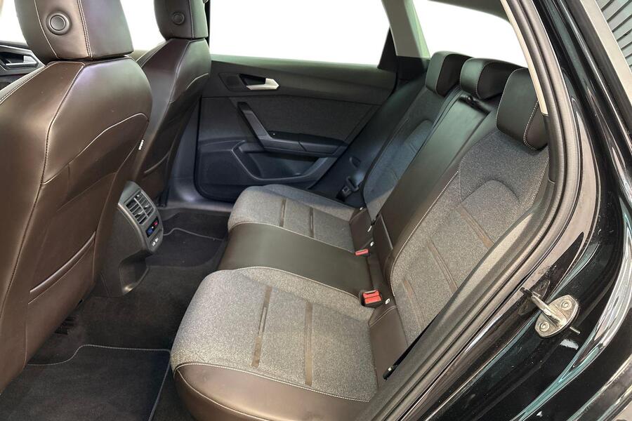 SEAT Leon Sportstourer vaihtoauto