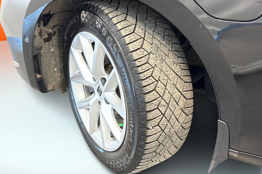 SEAT Leon Sportstourer vaihtoauto