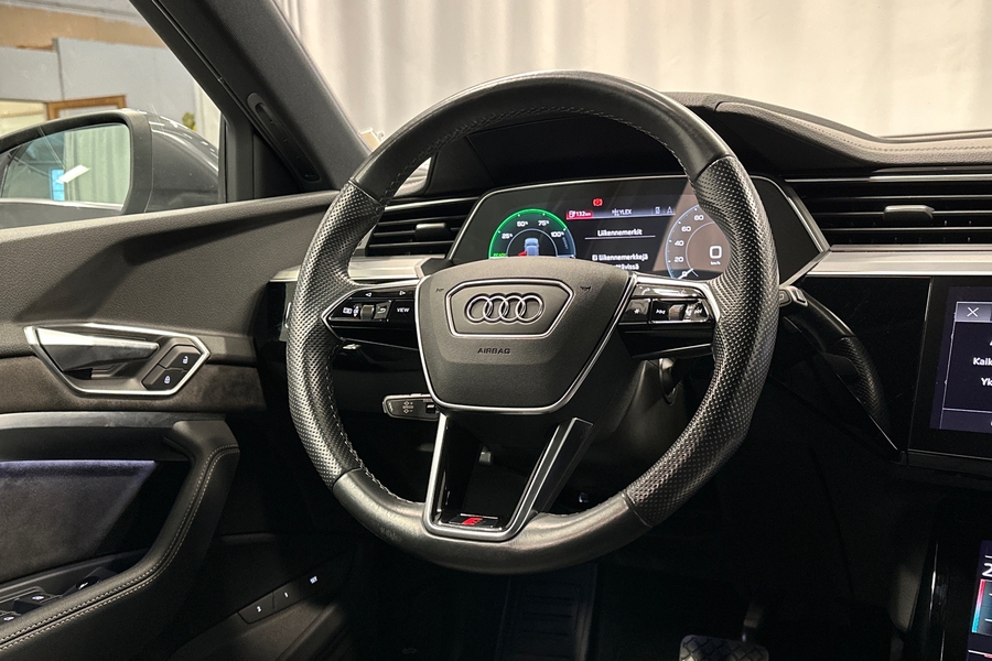 Audi e-tron vaihtoauto