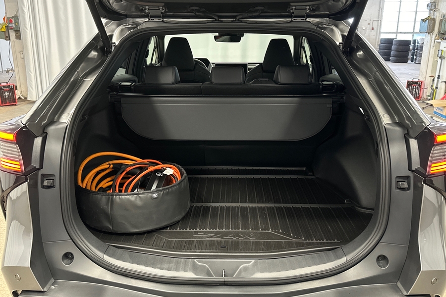 Toyota bZ4X vaihtoauto