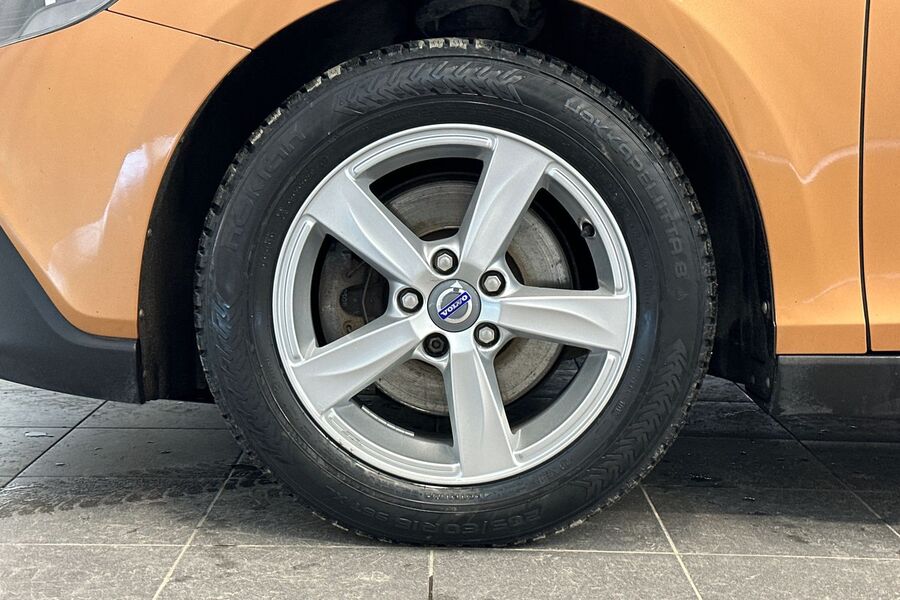 Volvo V40 Cross Country vaihtoauto