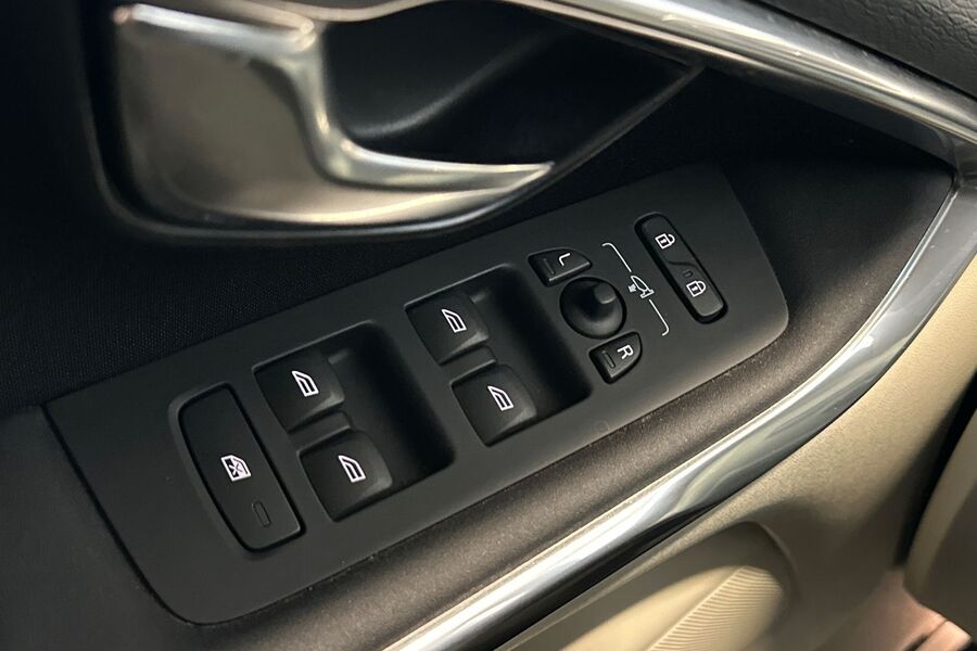 Volvo V40 Cross Country vaihtoauto