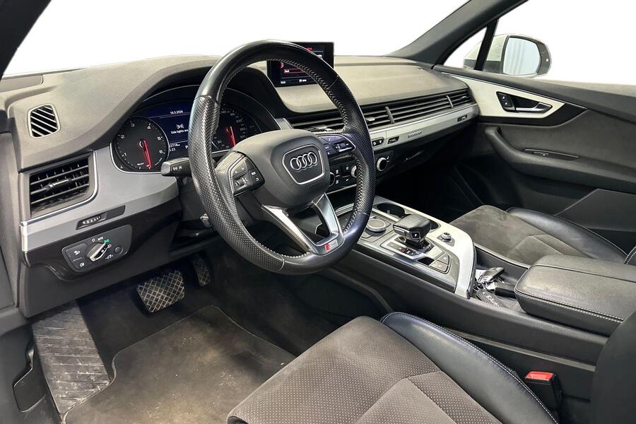 Audi Q7 vaihtoauto
