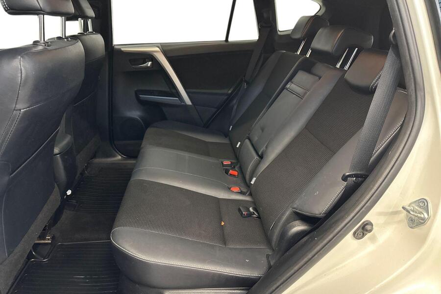 Toyota RAV4 vaihtoauto