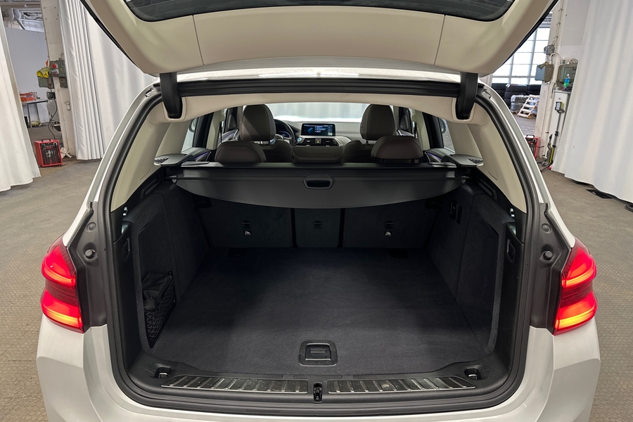 BMW iX3 vaihtoauto