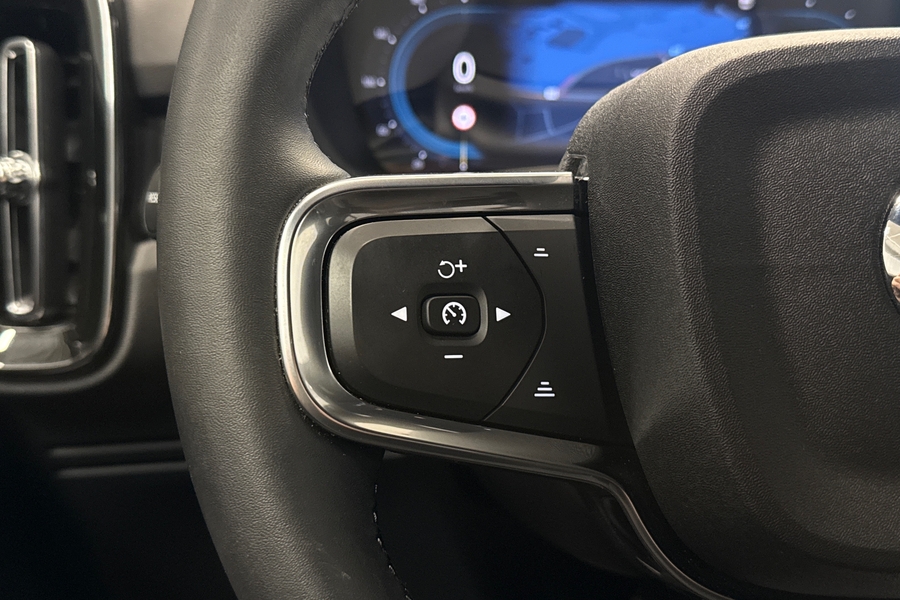 Volvo EX40 vaihtoauto