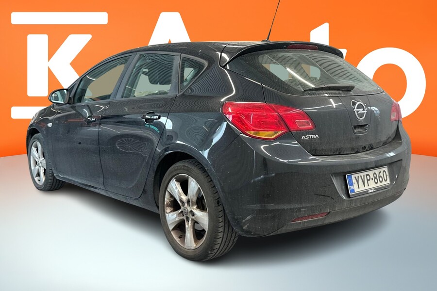 Opel Astra vaihtoauto
