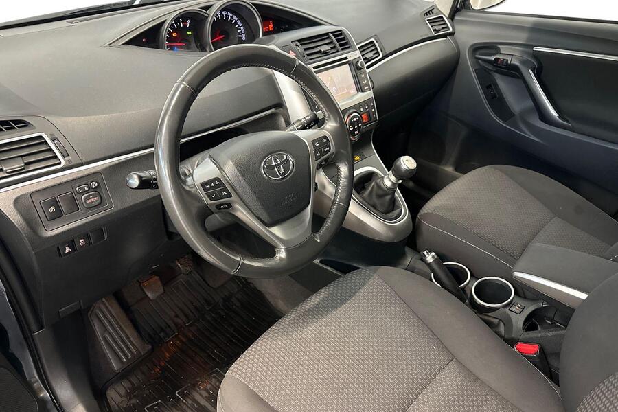 Toyota Verso vaihtoauto