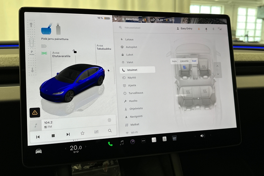 Tesla Model 3 vaihtoauto
