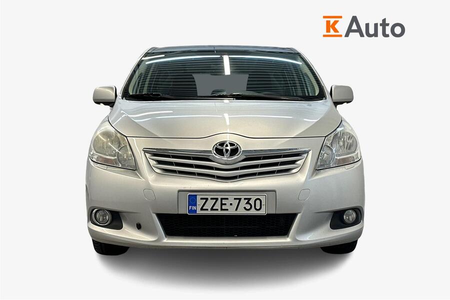 Toyota Verso vaihtoauto