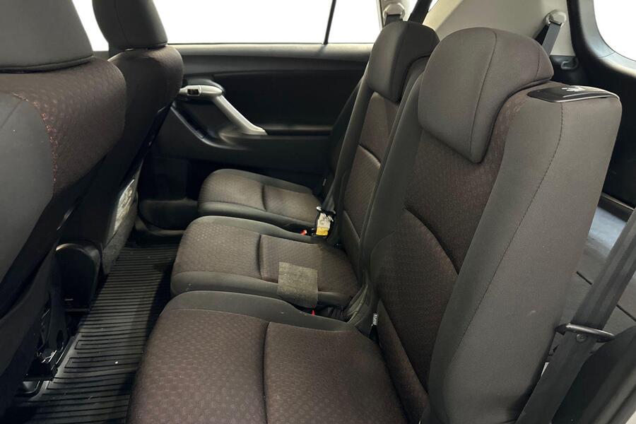 Toyota Verso vaihtoauto