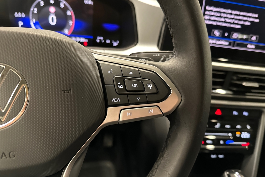 Volkswagen T-Roc vaihtoauto