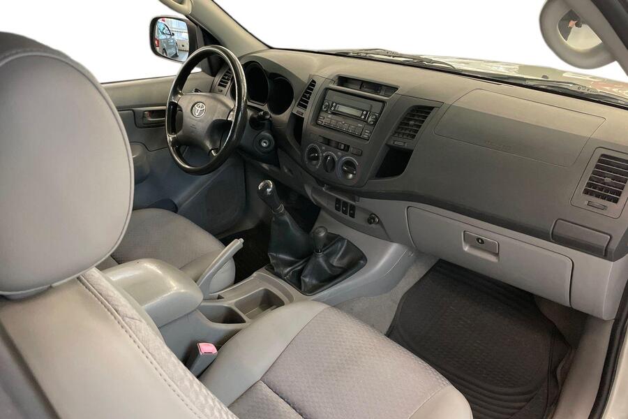 Toyota Hilux vaihtoauto