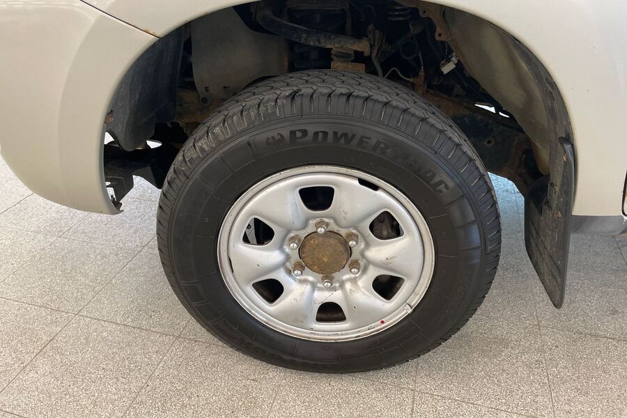 Toyota Hilux vaihtoauto