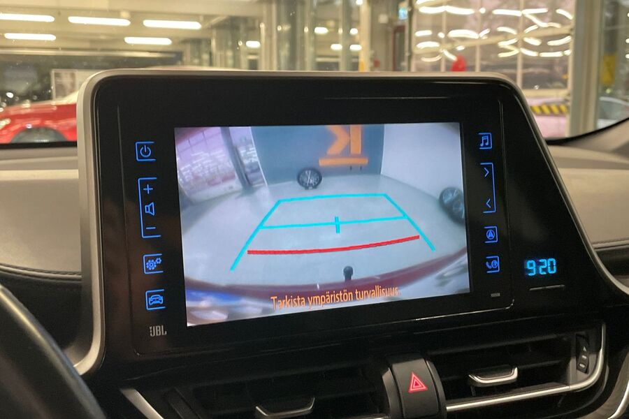 Toyota C-HR vaihtoauto