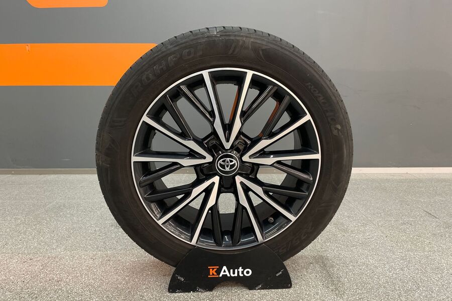 Toyota C-HR vaihtoauto