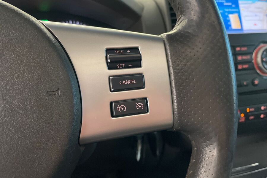 Nissan Navara vaihtoauto