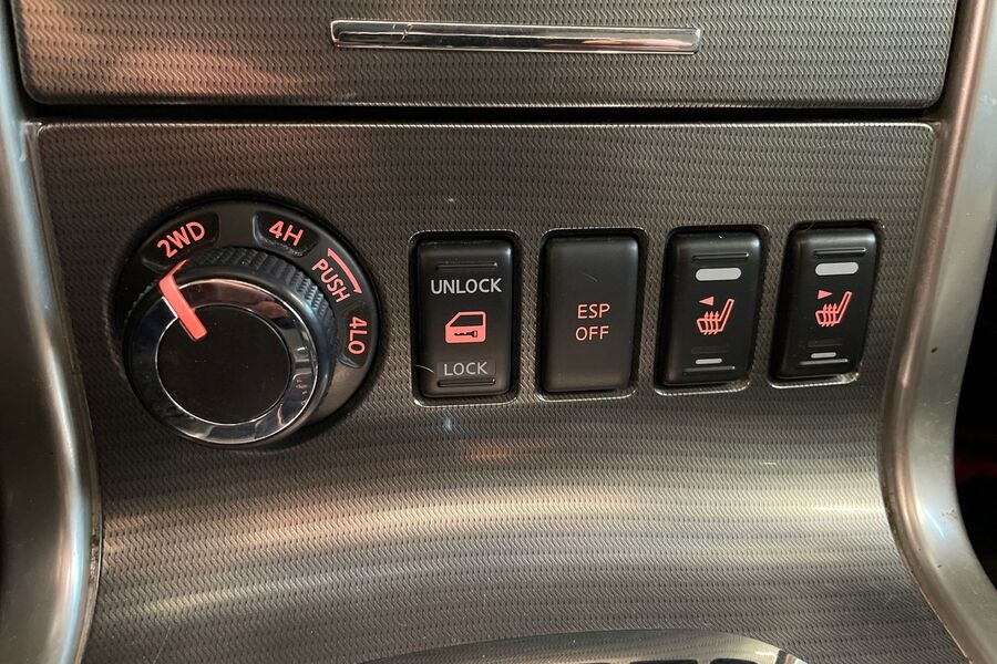 Nissan Navara vaihtoauto