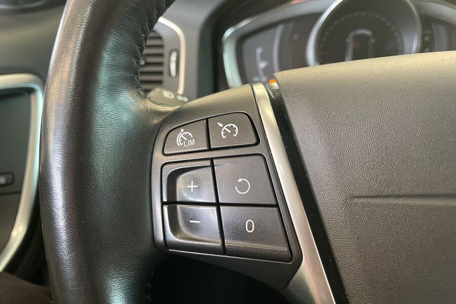 Volvo V60 vaihtoauto