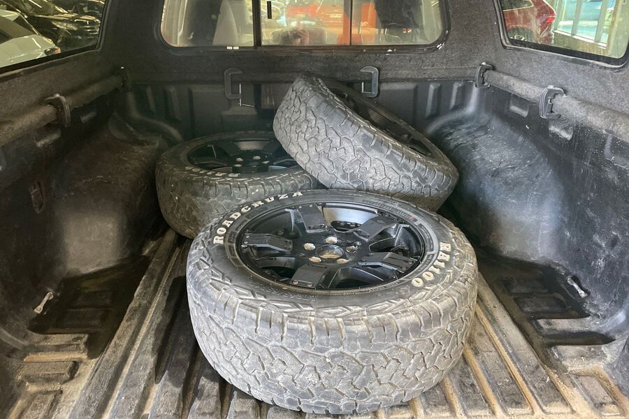 Volkswagen Amarok vaihtoauto