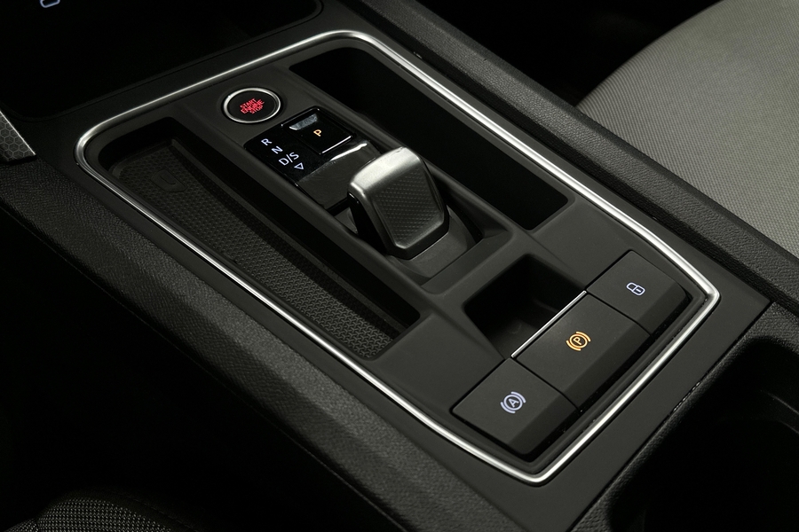 SEAT Leon Sportstourer vaihtoauto
