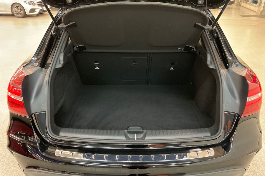 Mercedes-Benz GLA vaihtoauto