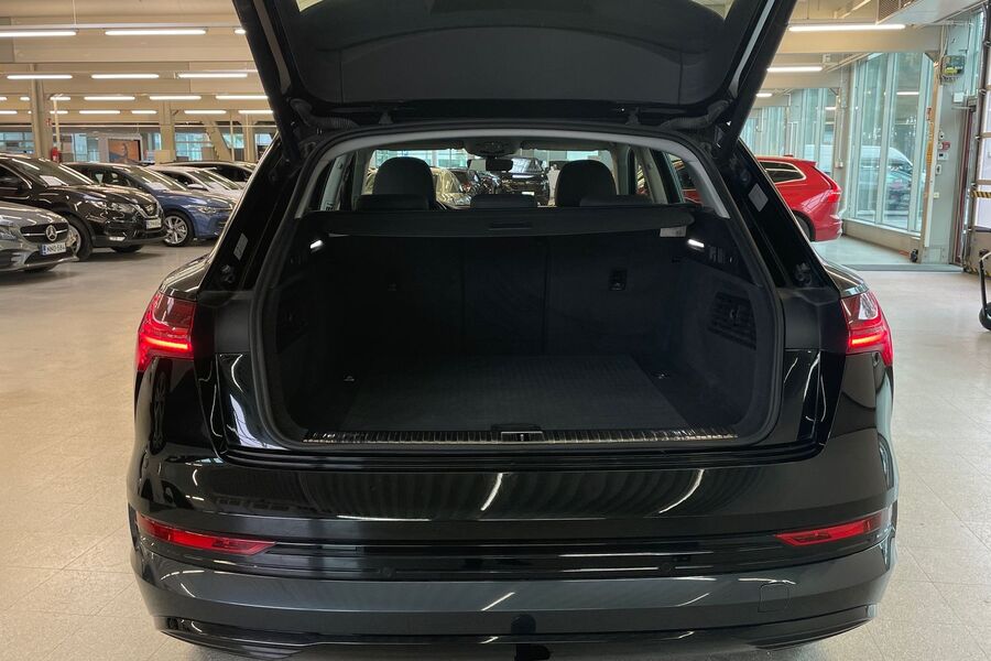 Audi e-tron vaihtoauto