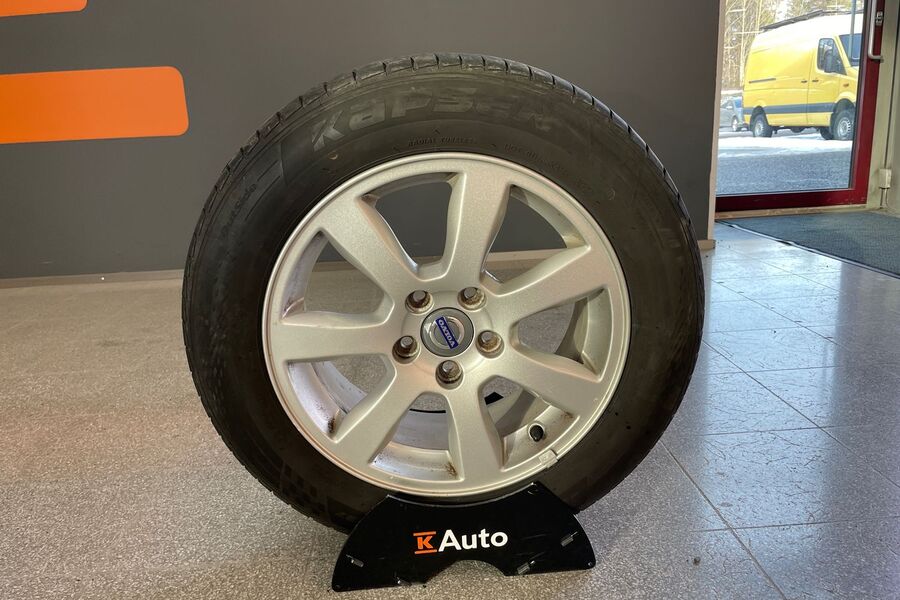 Volvo V70 vaihtoauto