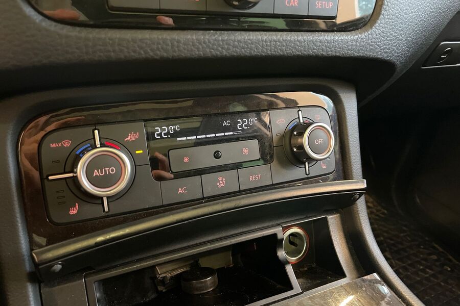 Volkswagen Touareg vaihtoauto