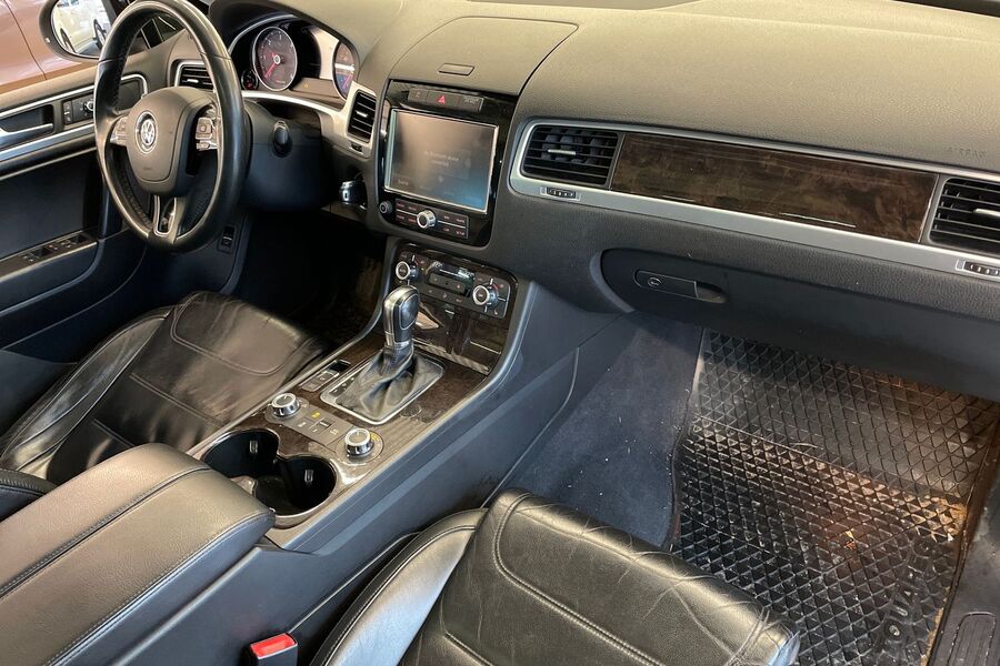 Volkswagen Touareg vaihtoauto