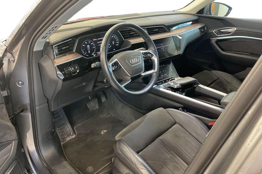 Audi e-tron vaihtoauto