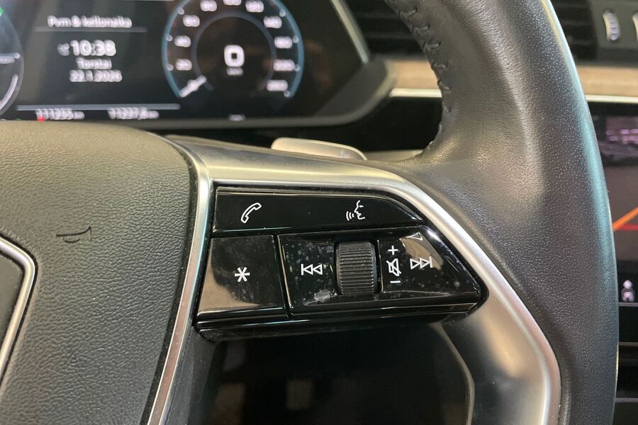 Audi e-tron vaihtoauto