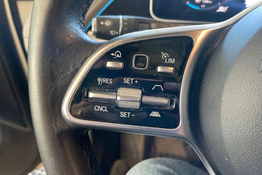 Mercedes-Benz EQC vaihtoauto