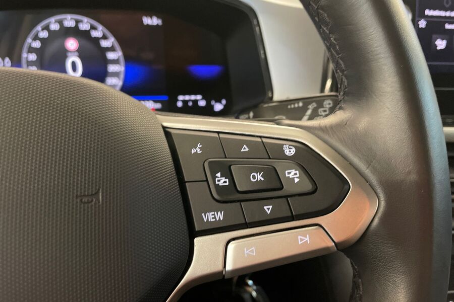 Volkswagen T-Roc vaihtoauto