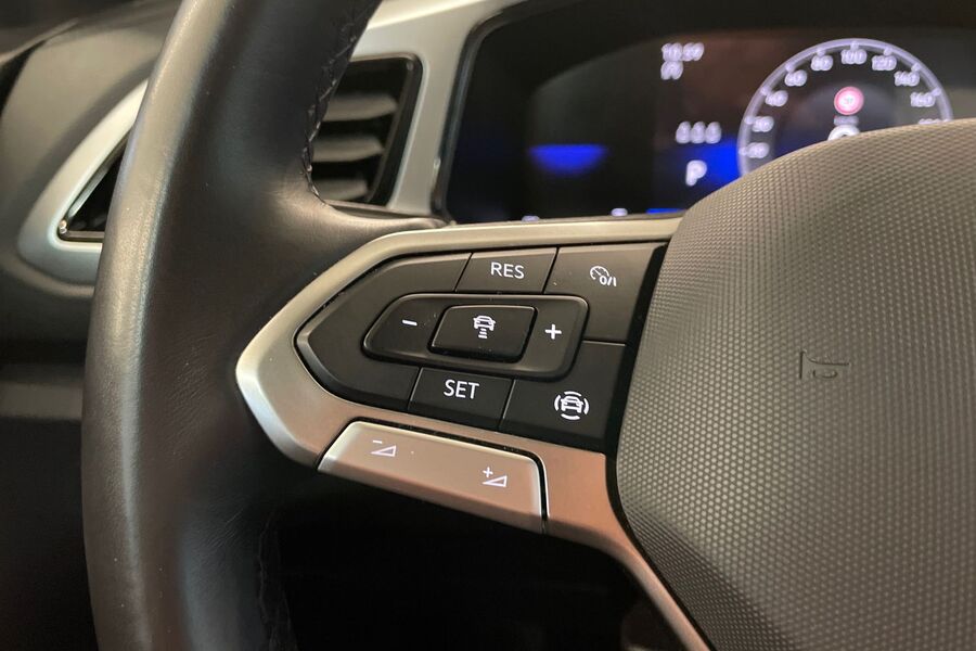 Volkswagen T-Roc vaihtoauto